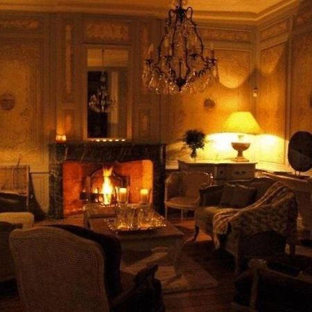 Chateau De Charge Hotel Тур Екстериор снимка