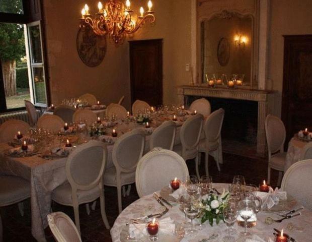 Chateau De Charge Hotel Тур Екстериор снимка